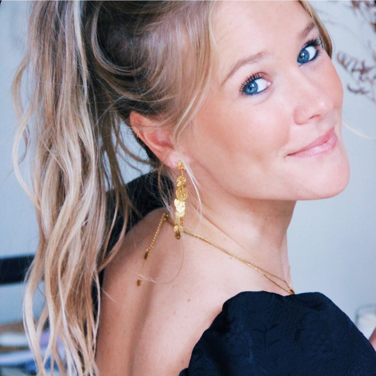 COOSZ_Bazou_statement oorbellen met muntjes