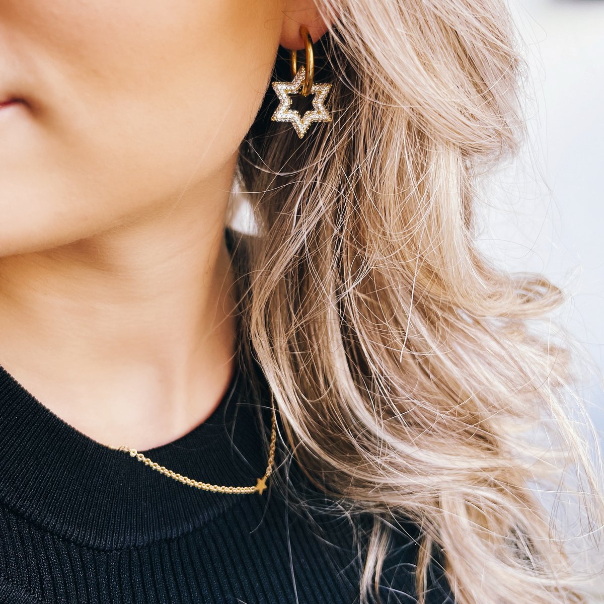 Bazou_oorbellen ster met zirkonia