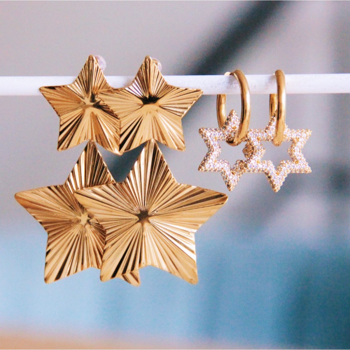 Bazou_statement oorbellen ster