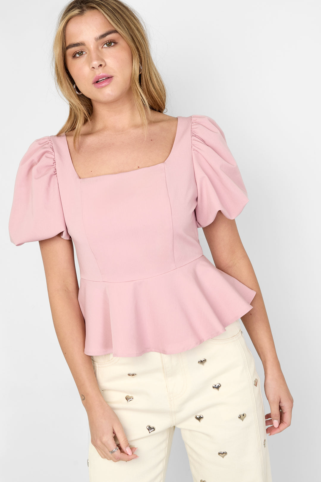 De Ariana Top