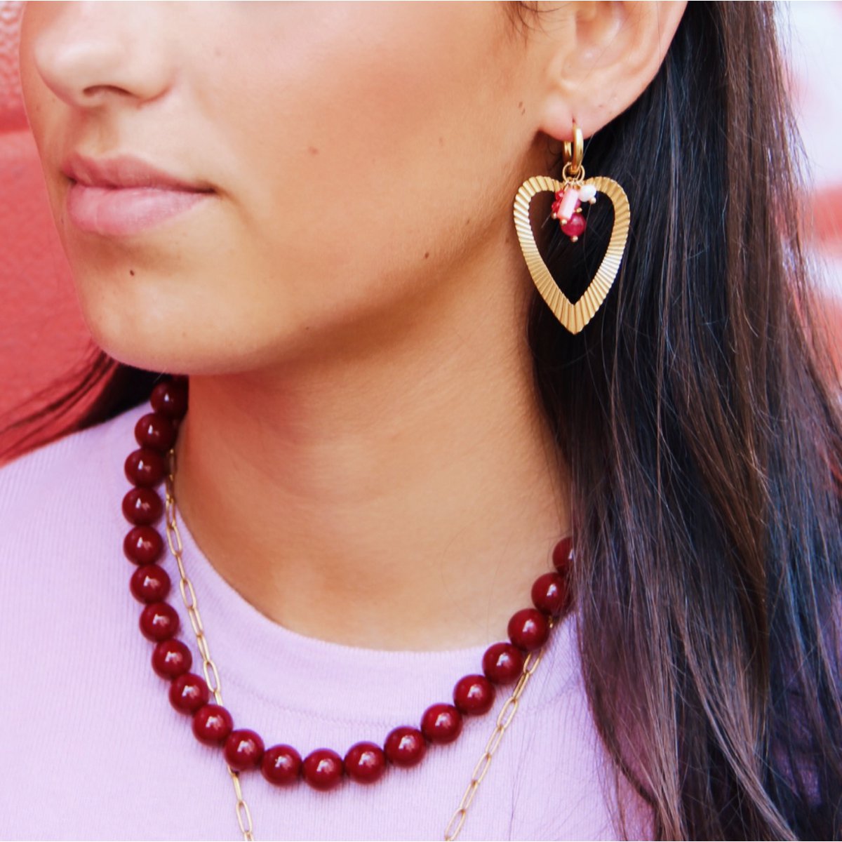 COOSZ_Bazou_statement oorbellen met hart roze