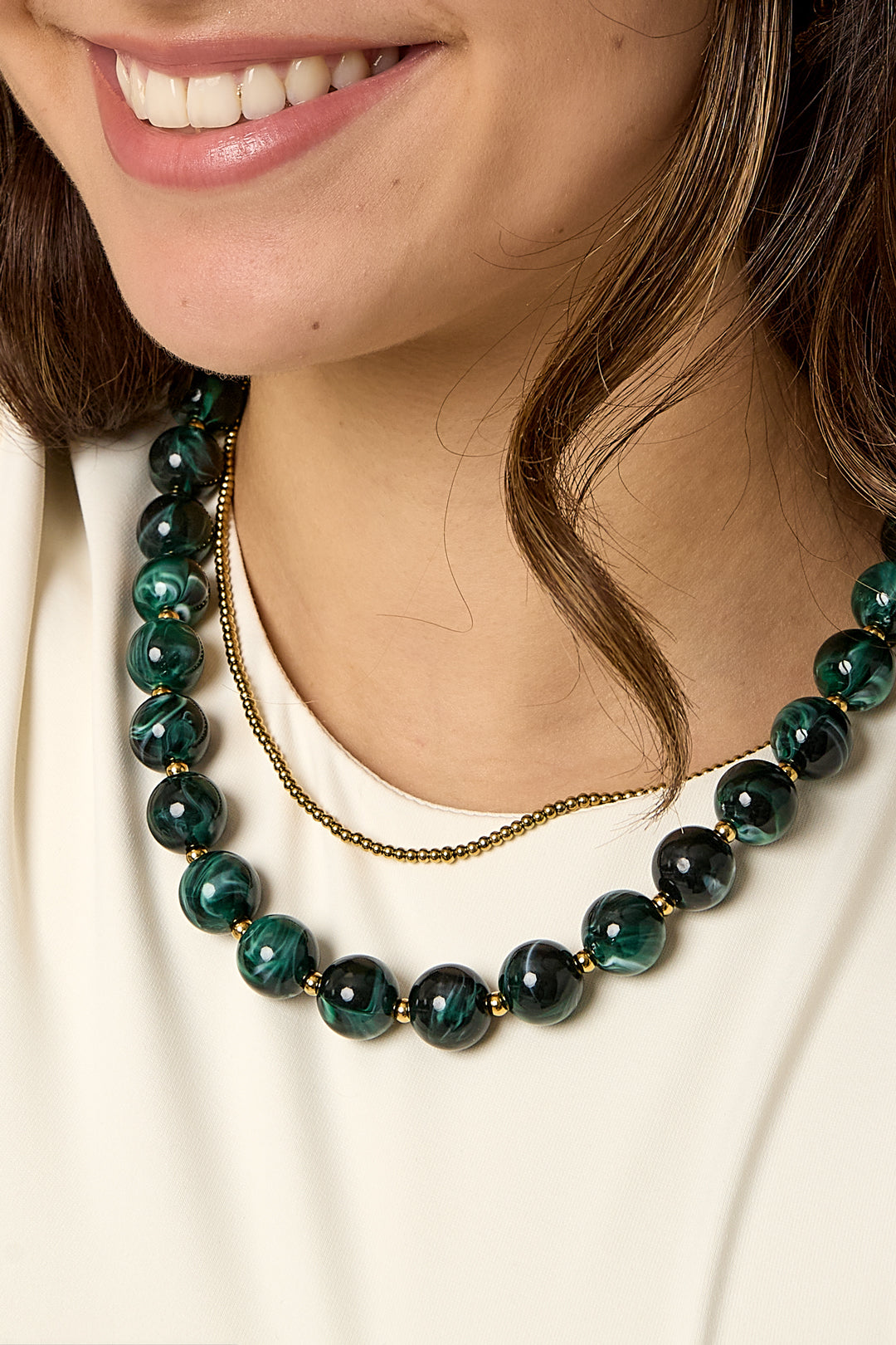 Bead necklace with gold beads 13.5mm