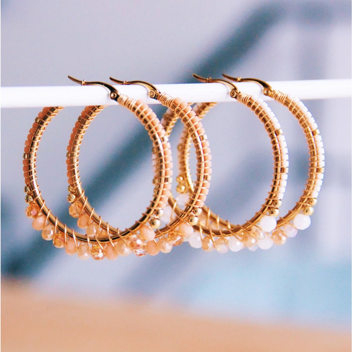 COOSZ_Bazou_ring oorbellen peach