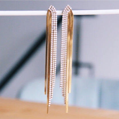 Bazou_waterval oorbellen zirkonia