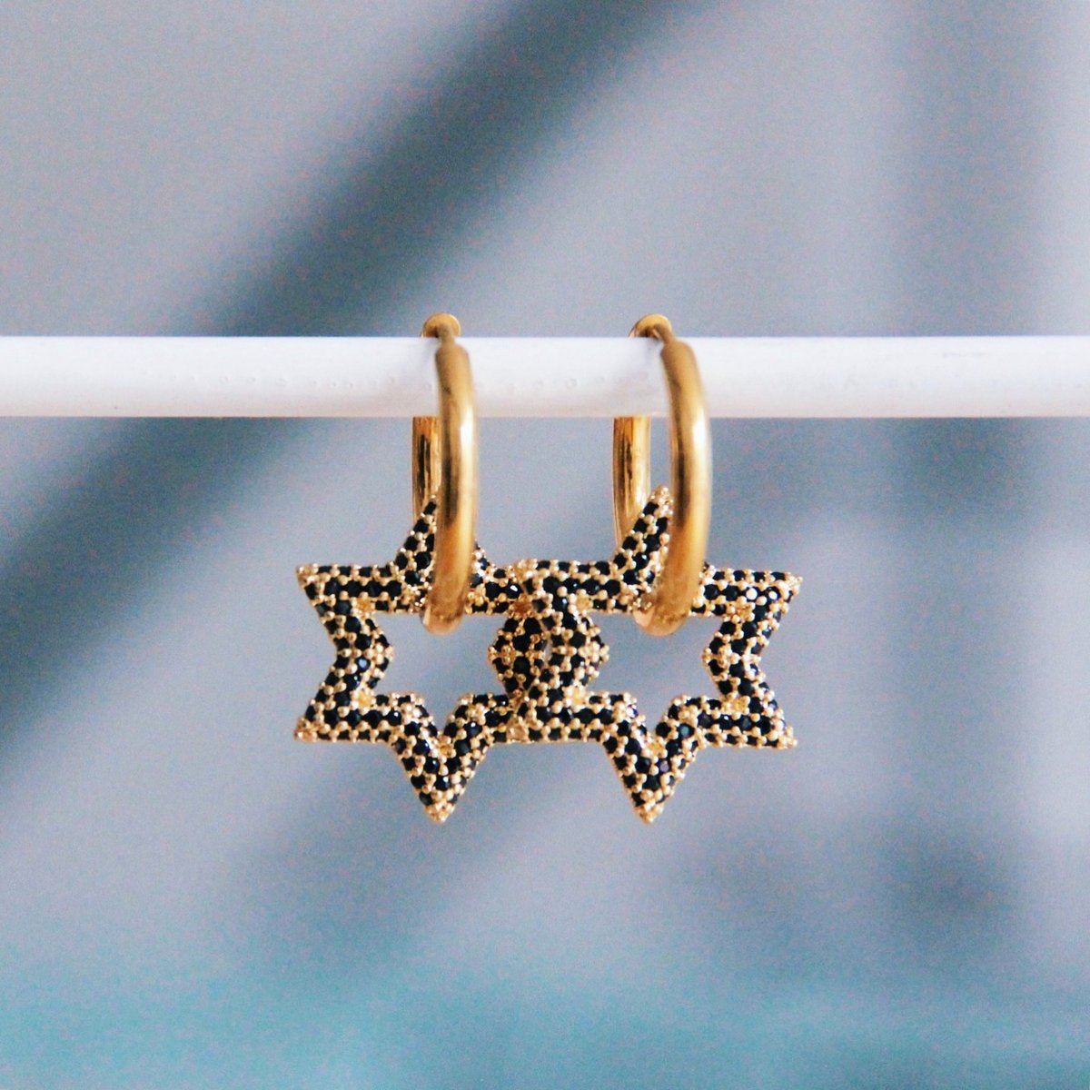 BAZOU_oorbellen met ster_partycollectie