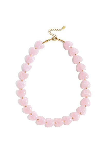 Ketting met hartvormige kralen