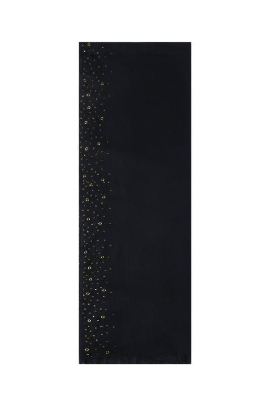 Winter scarf with stones