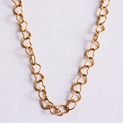 Gekoppelde harten ketting